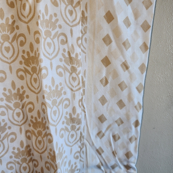 Crown Ivy Woman's tank top with button front V-neck Crown - Picture 10 of 10